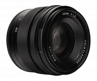 Voigtlander objektyvas Nokton 40 mm f/1,2, skirtas Canon RF
