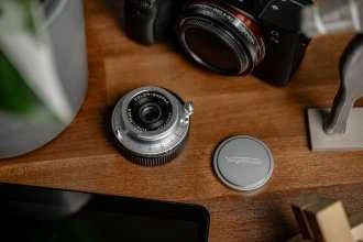 Voigtlander objektyvas Voigtlander Color Skopar 35 mm f/3,5, skirtas Leica M – sidabrinis