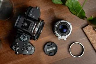 Voigtlander objektyvas Voigtlander Color Skopar 50 mm f/2,2 Leica M – sidabrinis