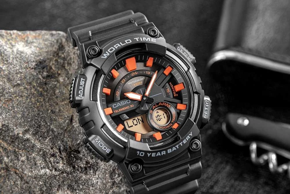 CASIO Gerton AEQ-110W-1A2VDF Vyriškas laikrodis su dėžute