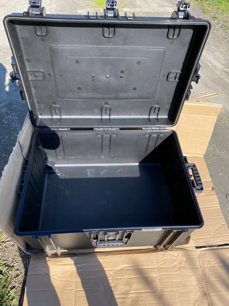 B&W International B&W Outdoor Case Type 7800 Juoda su su kempine