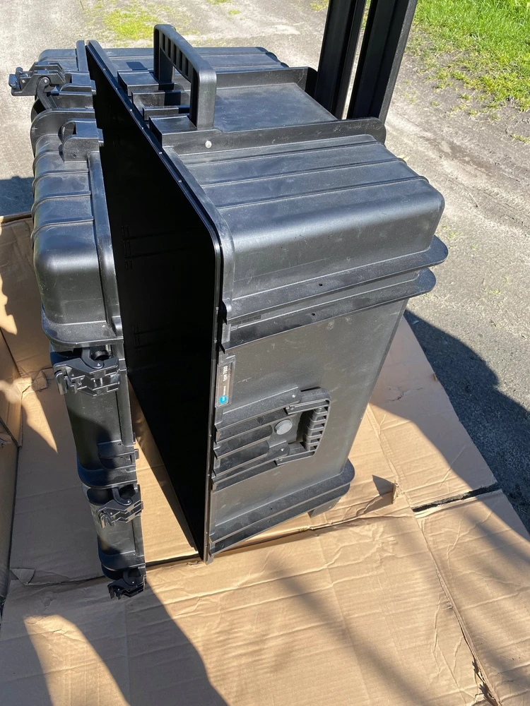 B&W International B&W Outdoor Case Type 7800 Juoda su su kempine