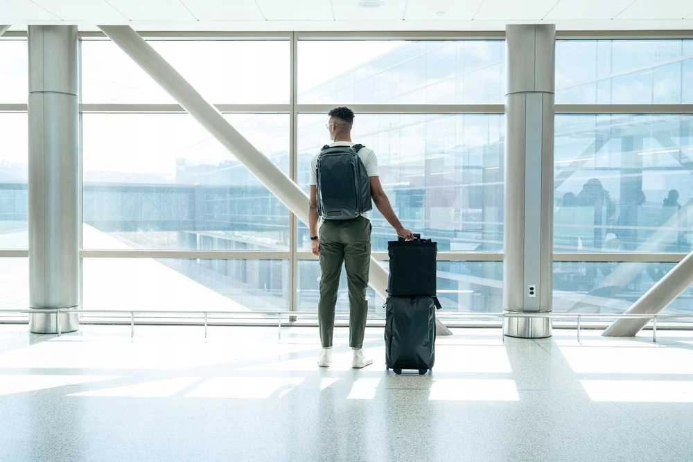 Bagažas - WANDRD Transit Carry On Roller Bag (patvarus, atsparus vandeniui, nešiojamojo kompiuterio skyrius)