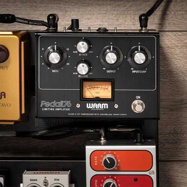 Warm Audio Šiltas garso įrašas WA 76-P - Kompresorius Stompbox