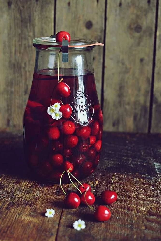 Tulip Weck Tulpe stiklainis su dangteliu, 2700 ml – pakuotėje 4 vnt.