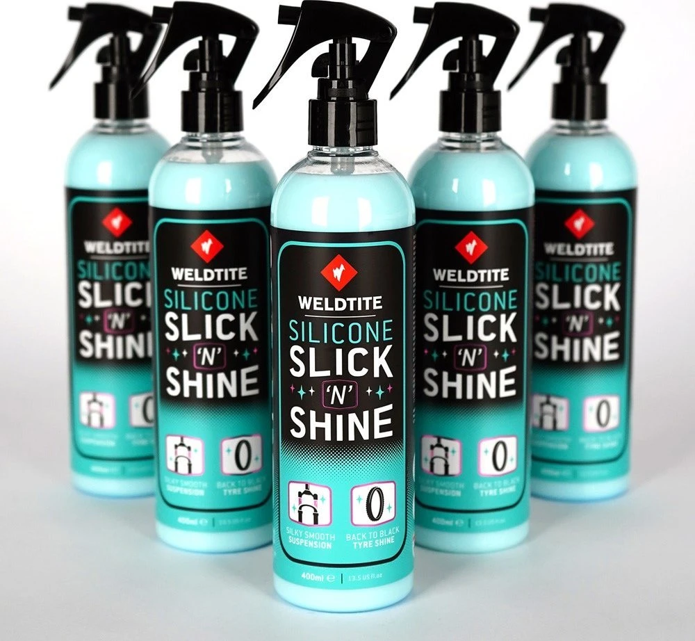 „Weldtite“ silikoninis apsauginis blizgusis valiklis „Slick 'N' Shine“, 400 ml, padangoms, šakių kojoms ir pakabos balnelių iškyšoms (NAUJIENA 2025 m.)