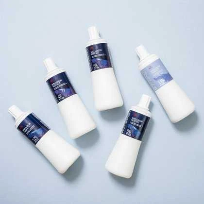 „Wella Professionals Welloxon Perfect“ plaukų oksidantinis losjonas 12 %, 40 tūrio, 60 ml
