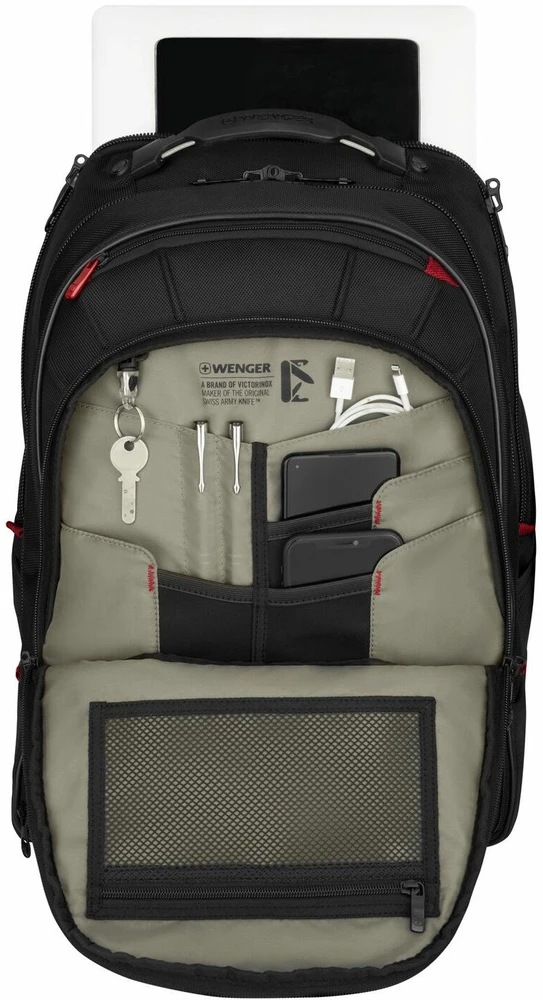 Wenger Carbon Pro 15.6" juoda