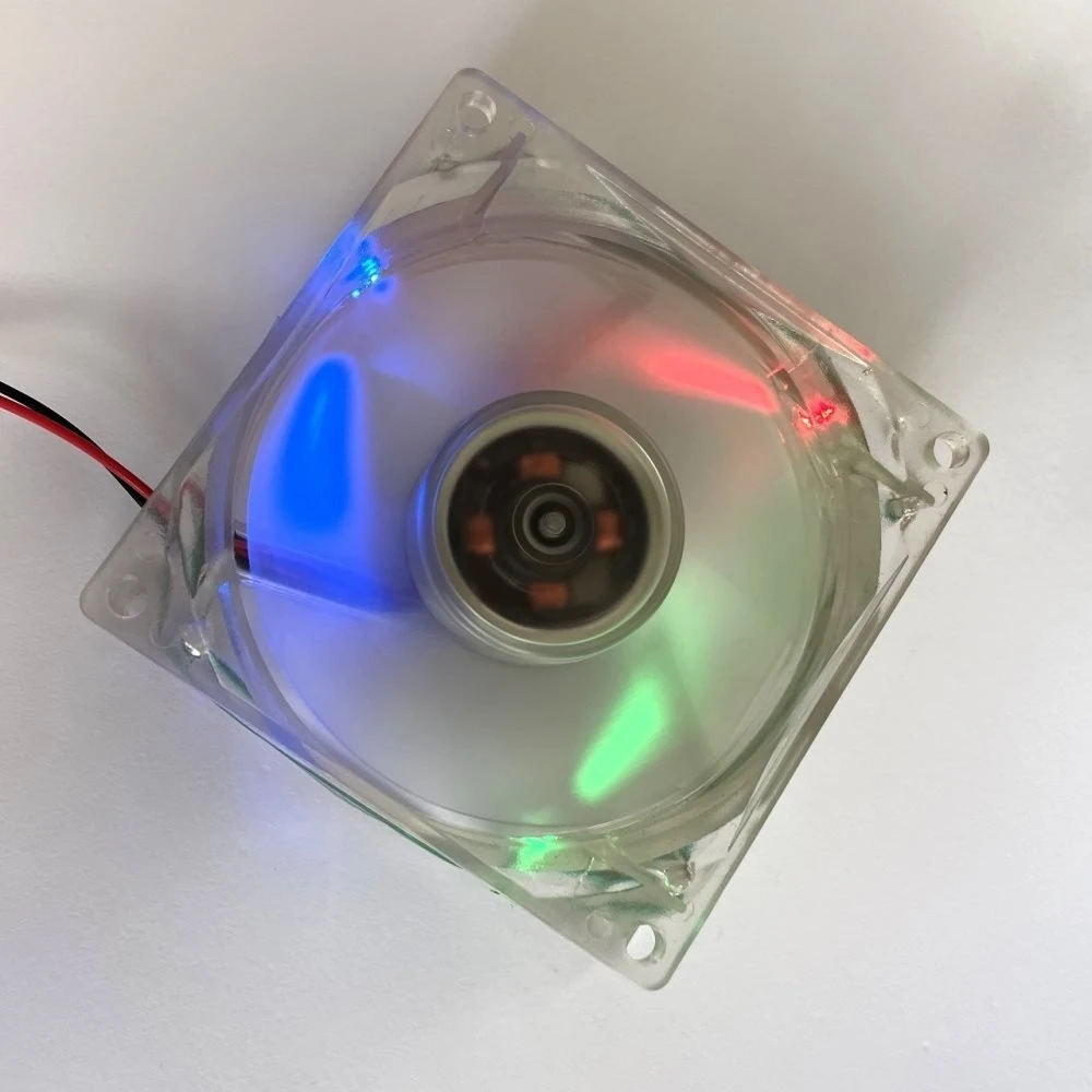 EUROCASE ventiliatorius 80 mm, 12 V / 0,14 A, su RGB apšvietimu (molex)