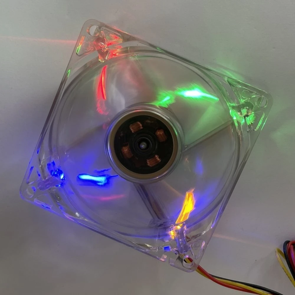 EUROCASE 80mm ventiliatorius su spalvotu RGB apšvietimu