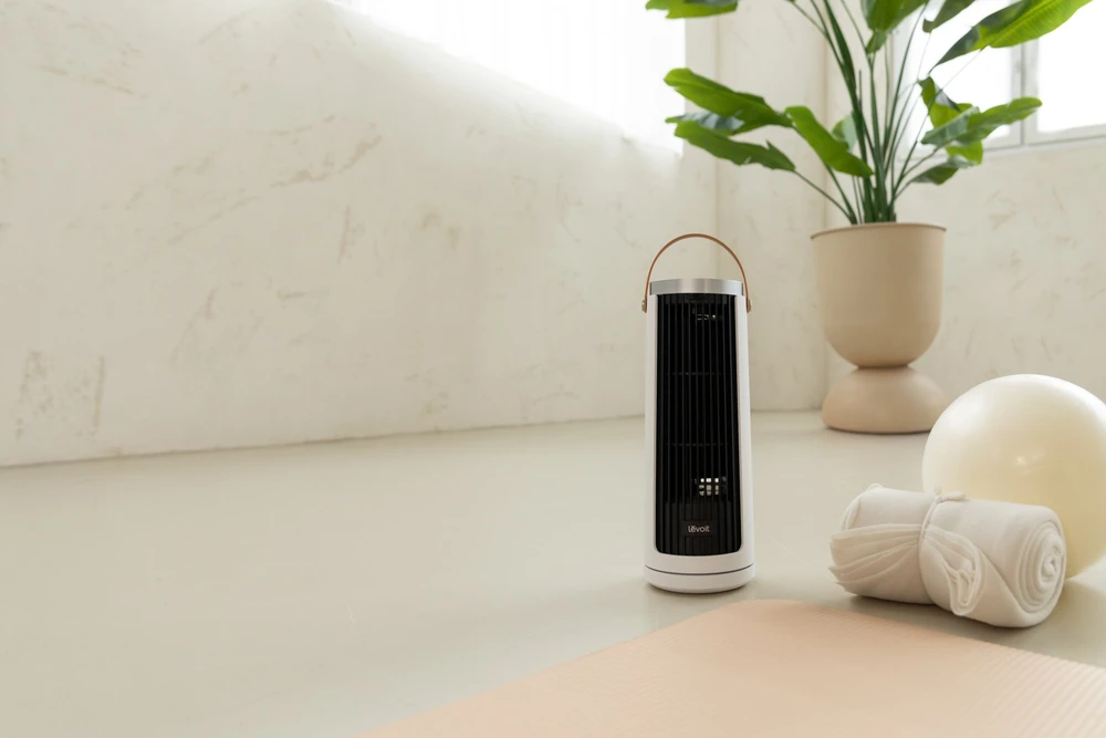 Levoit Windi Mini Plus - nešiojamas baterinis ventiliatorius, baltas