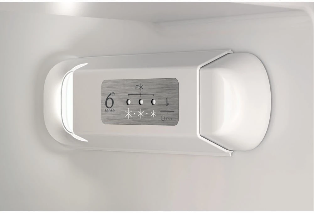 Įmontuojamas šaldytuvas Whirlpool WHC18D011B1