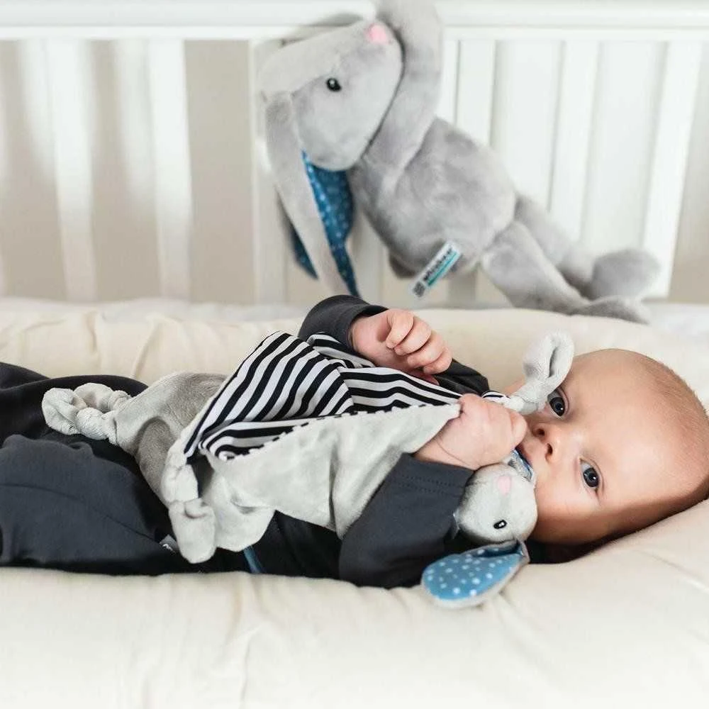 Whisbear DouDou antklodė Cuddly Bunny pilka
