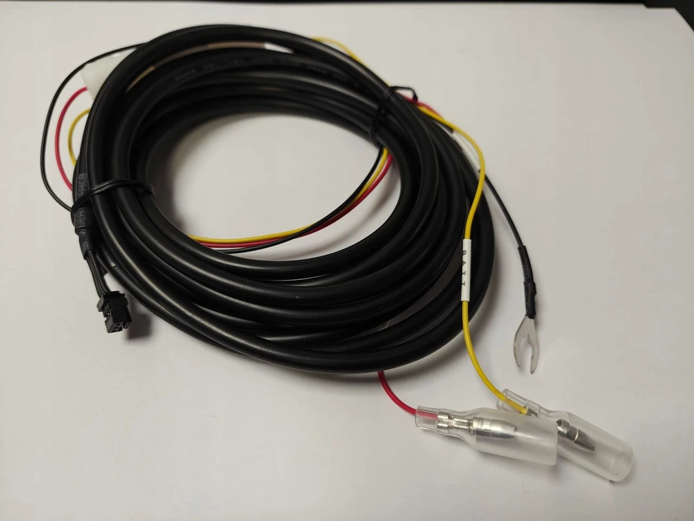 MIO Kabelis łączący kamerę su instalacją auta su dedykowanym złączem 3-pinowym Mivue 803PRO / 903PRO / R860WD