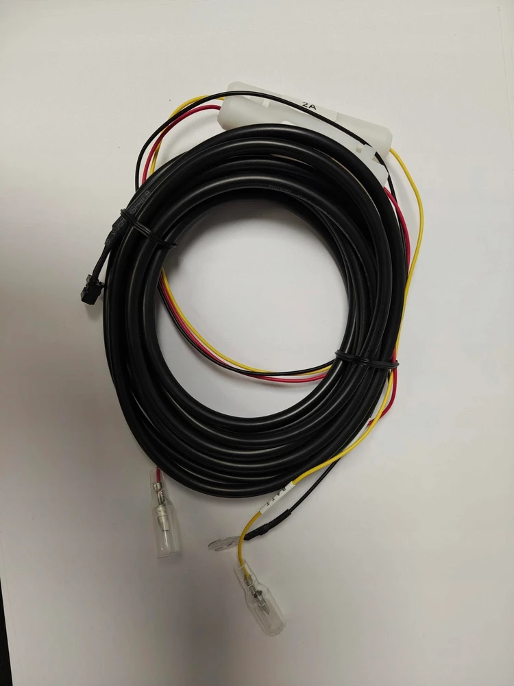 MIO Kabelis łączący kamerę su instalacją auta su dedykowanym złączem 3-pinowym Mivue 803PRO / 903PRO / R860WD