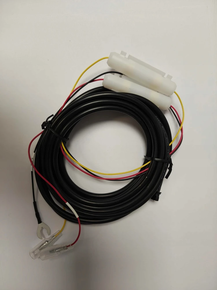 MIO Kabelis łączący kamerę su instalacją auta su dedykowanym złączem 3-pinowym Mivue 803PRO / 903PRO / R860WD
