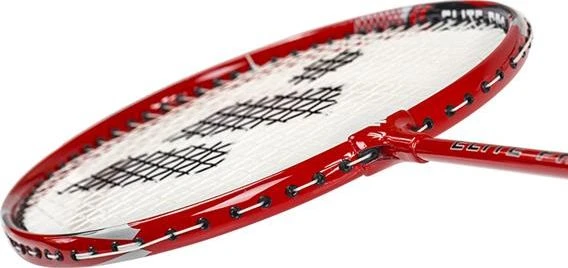 Raudona WISH badmintono raketė iš arti