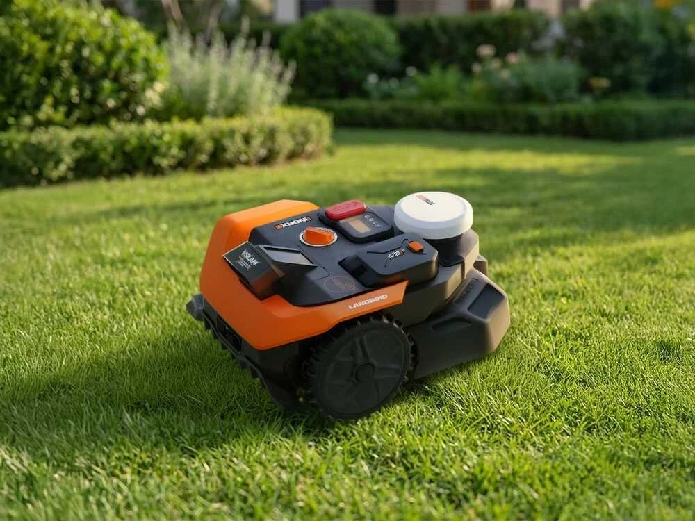 Vejos robotas Worx Vision Cloud WR305E, RTK navigacija, 2WD, be ribinio laido, iki 500 m², su akumuliatoriumi