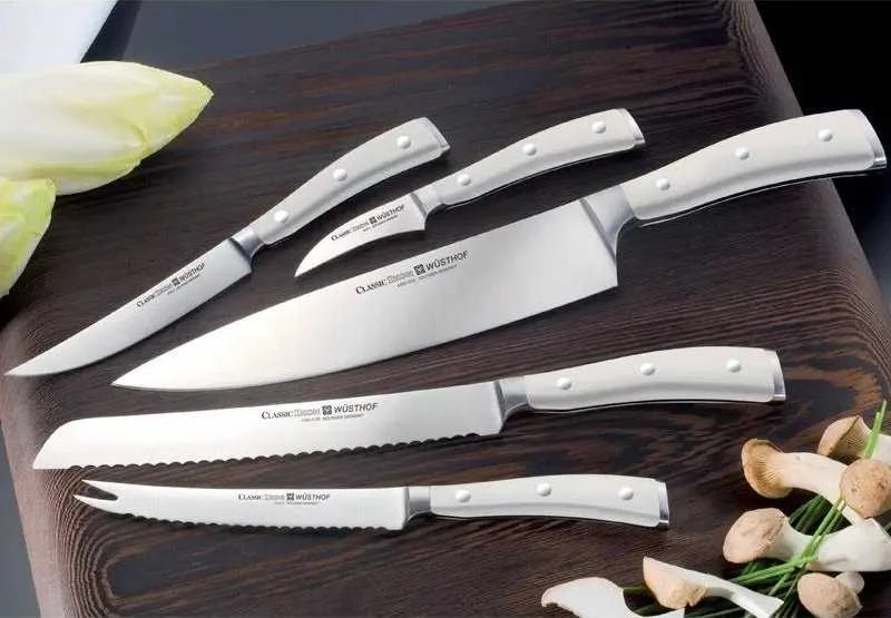 WUSTHOF Classic Ikon Creme šefo peilis, 23cm