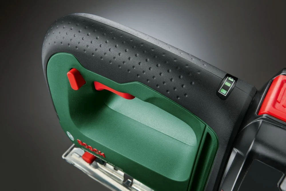 Bosch UniversalSaw 18 be akumuliatoriaus ir kroviklio Akum.siaurapjūklis
