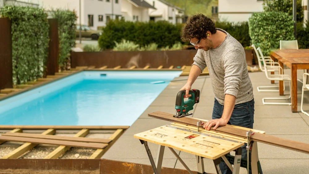 Bosch UniversalSaw 18 be akumuliatoriaus ir kroviklio Akum.siaurapjūklis