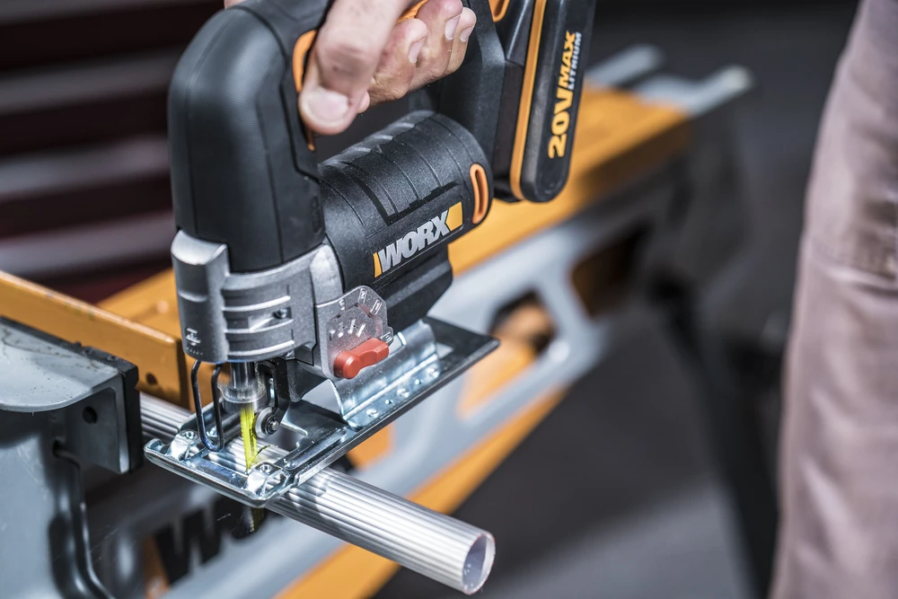 Siaurapjūklis WORX WX543.9 (be akum.)