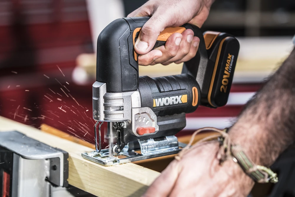Siaurapjūklis WORX WX543.9 (be akum.)