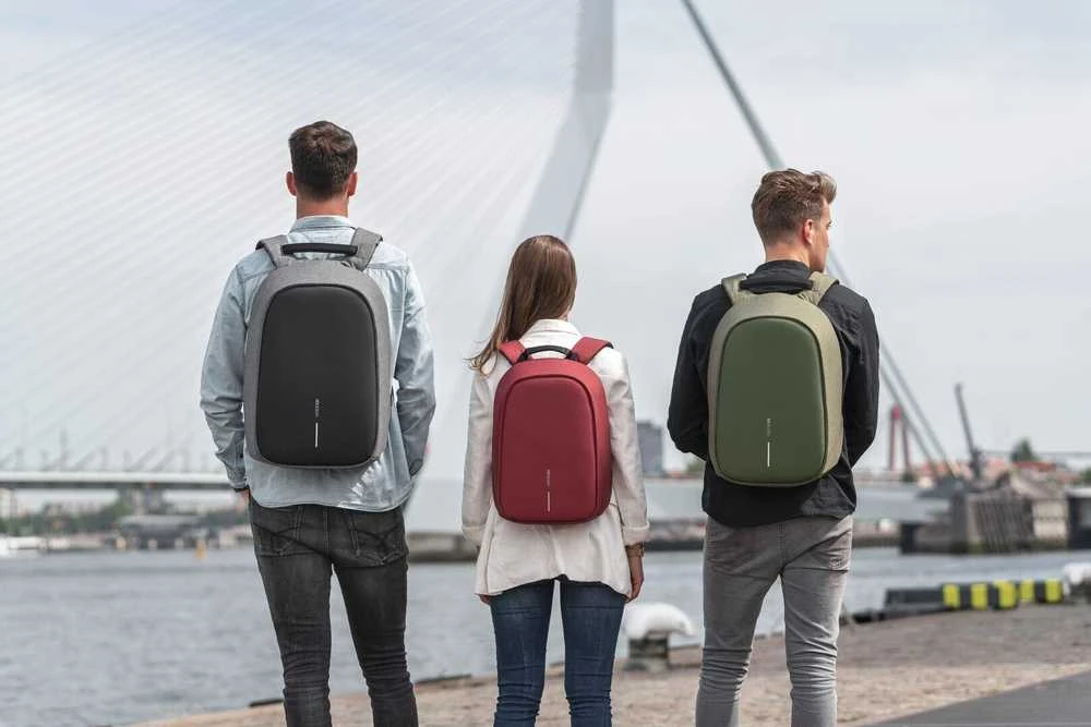 Kuprinė su apsauga nuo vagių XD Design Bobby Hero XL, Juodos/Pilkos spalvos