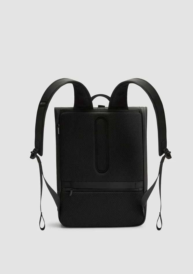 XD DESIGN kuprinė URBAN FLAP-TOP Baltas P/N: P706.2613