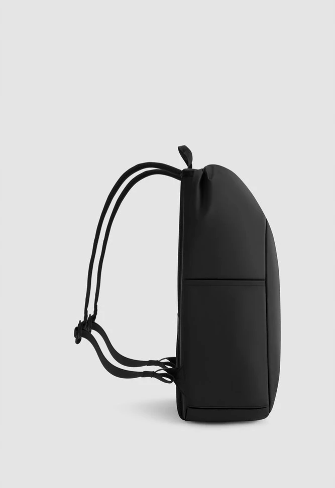 XD DESIGN BACKPACK URBAN WATER RESISTANT OFF Baltas P706.2813