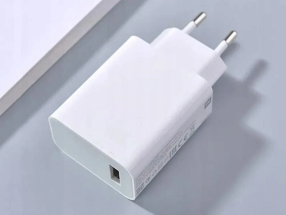 XIAOMI oryginalna kroviklis jungiama į tinklą USB A QC3.0 3A 33W MDY-16-EF balta bulk