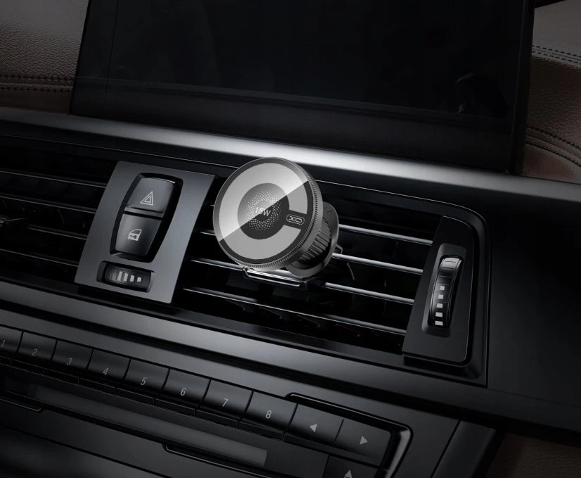 XO automobilinis magnetinis laikiklis CX025 su 15W belaidžiu indukciniu įkrovikliu, juodas, tvirtinamas į ventiliacijos groteles, skirtas MagSafe