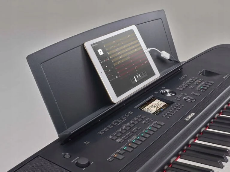 Yamaha Arius DGX-670B - digital piano