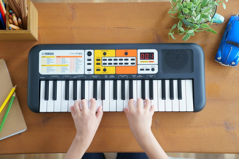 Klaviatūra Vaikiškas sintezatorius Yamaha PSS-F30