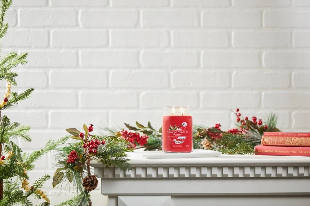 Yankee Candle Aromatinė žvakė Signature glass large Christmas Eve 567 g