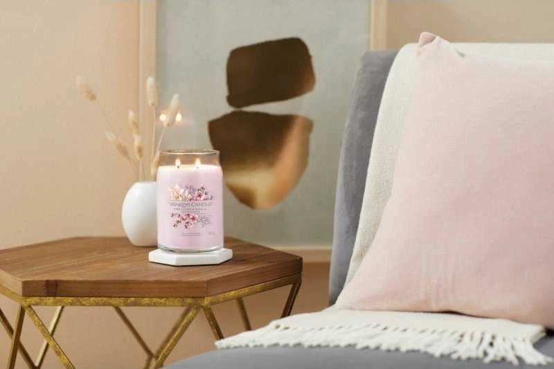 Yankee Candle Aromatinė žvakė "Signature large glass Rožinė Cherry - Vanilla" 567 g
