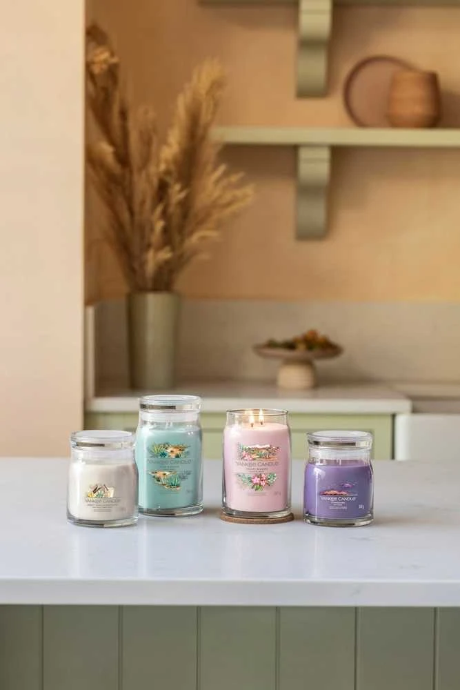 Yankee Candle Aromatinė žvakė Signature glass medium Sweet Vanilla Horchata 368 g