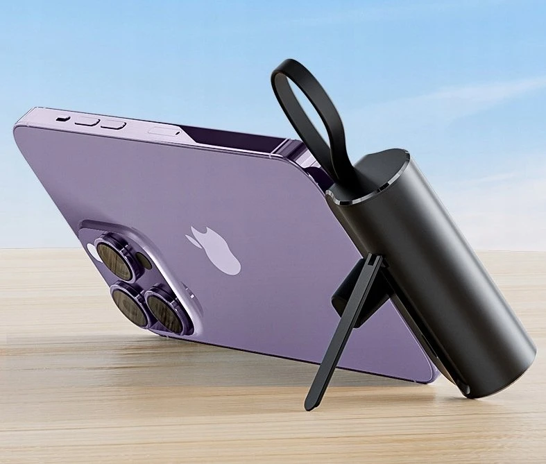YESIDO IŠORINĖ BATERIJA YP68 5000 mAh 12W + USB-C LAIDAS, LIGHTNING JUNGTIS JUODA