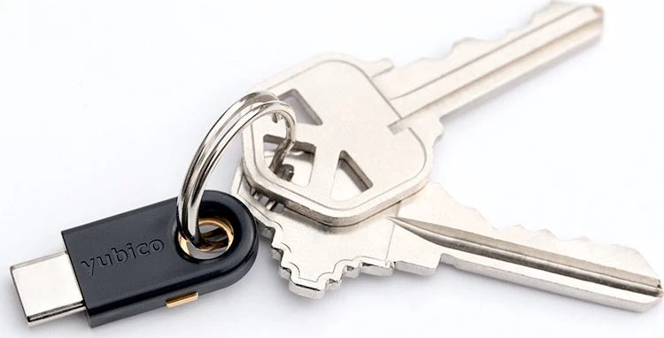 Apsaugos raktas - Yubico YubiKey 5C FIPS USB-C juodas