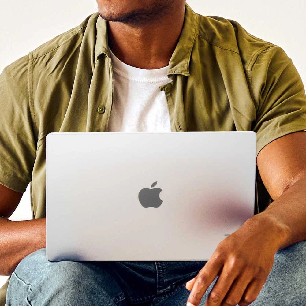 ZAGG kietas apsauginis dėklas „MacBook Pro 16“ M1 / M2 / M3 / M4“ (skaidrus)