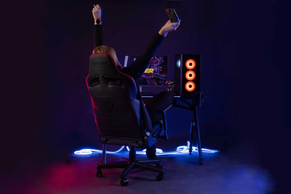 Žaidimų kėdė SENSE7 Sentinel, Raudona (odinė)