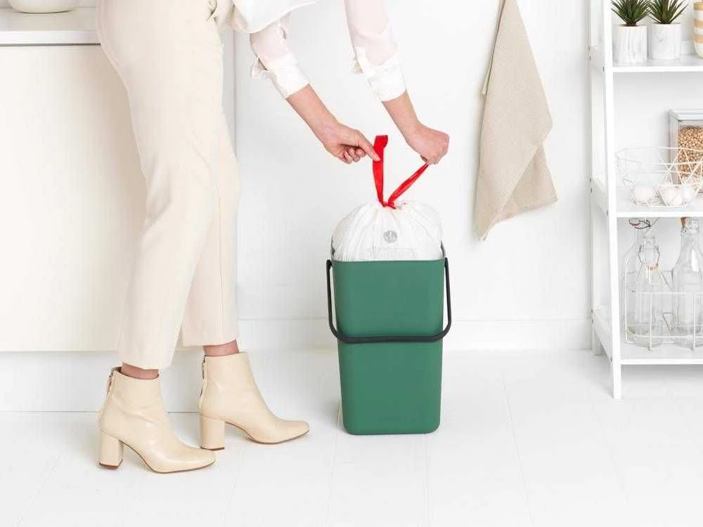 Brabantia „Sorti & Go“ konteineris, 25 l, eglės žalios spalvos
