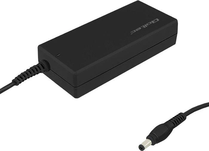 Juodas Qoltec maitinimo blokas su 5.5/2.1 mm jungtimi