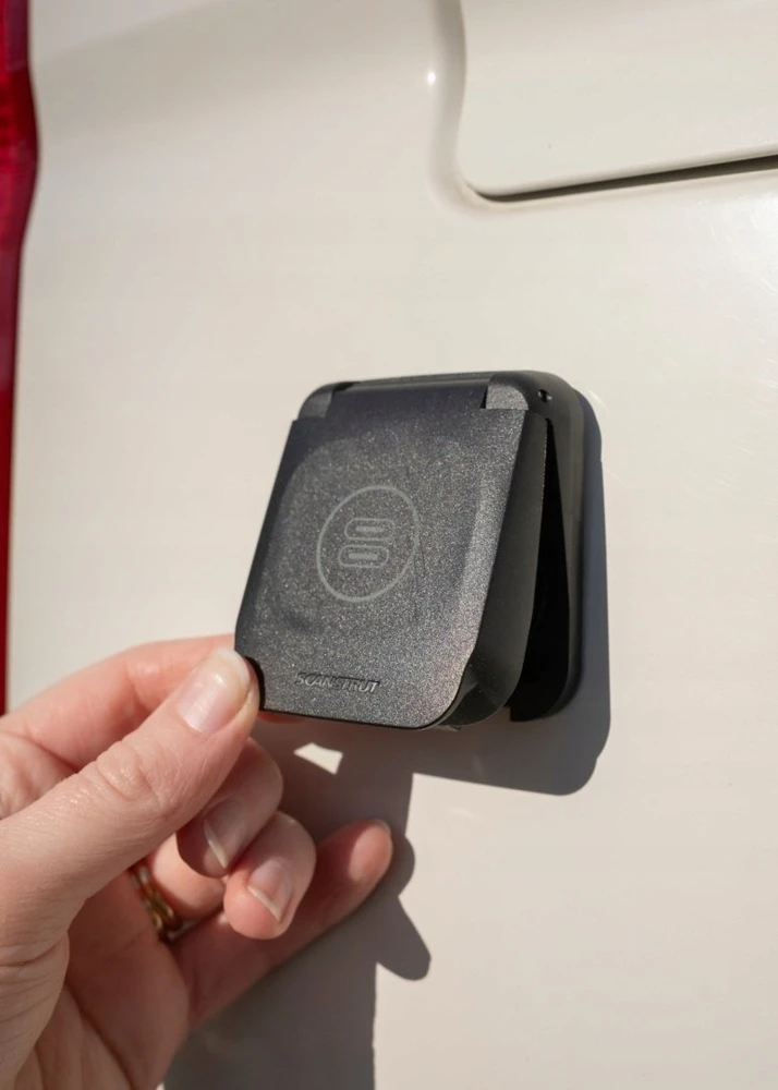 Scanstrut įkroviklis. Išorinė dviguba USB-C įkrovimo lizdas Scanstrut Ventura SC-V-USB-01