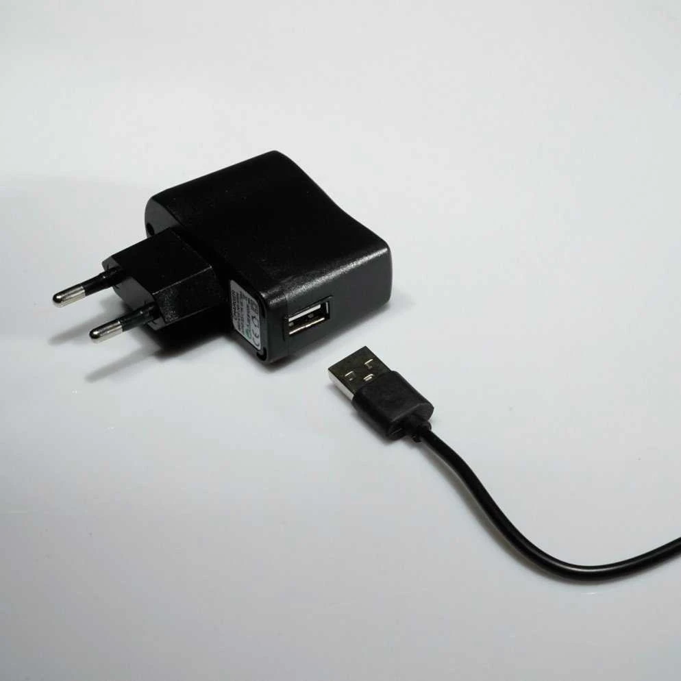 Tiross Žibintuvėlis ant galvos įkraunamas 20W LED fokusuojamu spinduliu ir išorinio akumuliatoriaus (powerbank) funkcija
