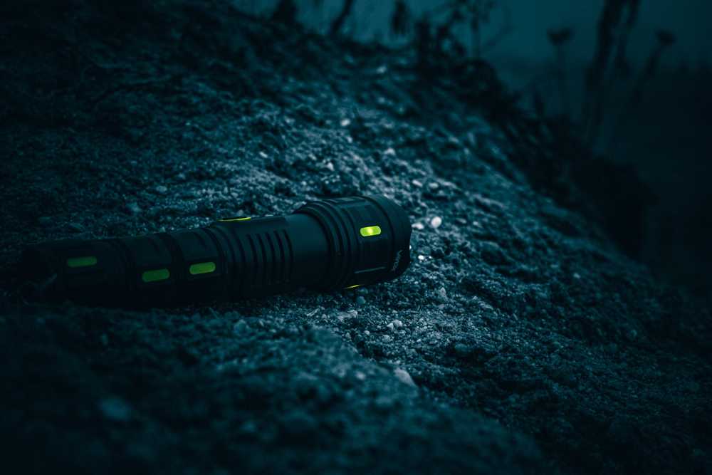 Vayox VA0365 1200lm Pro Series