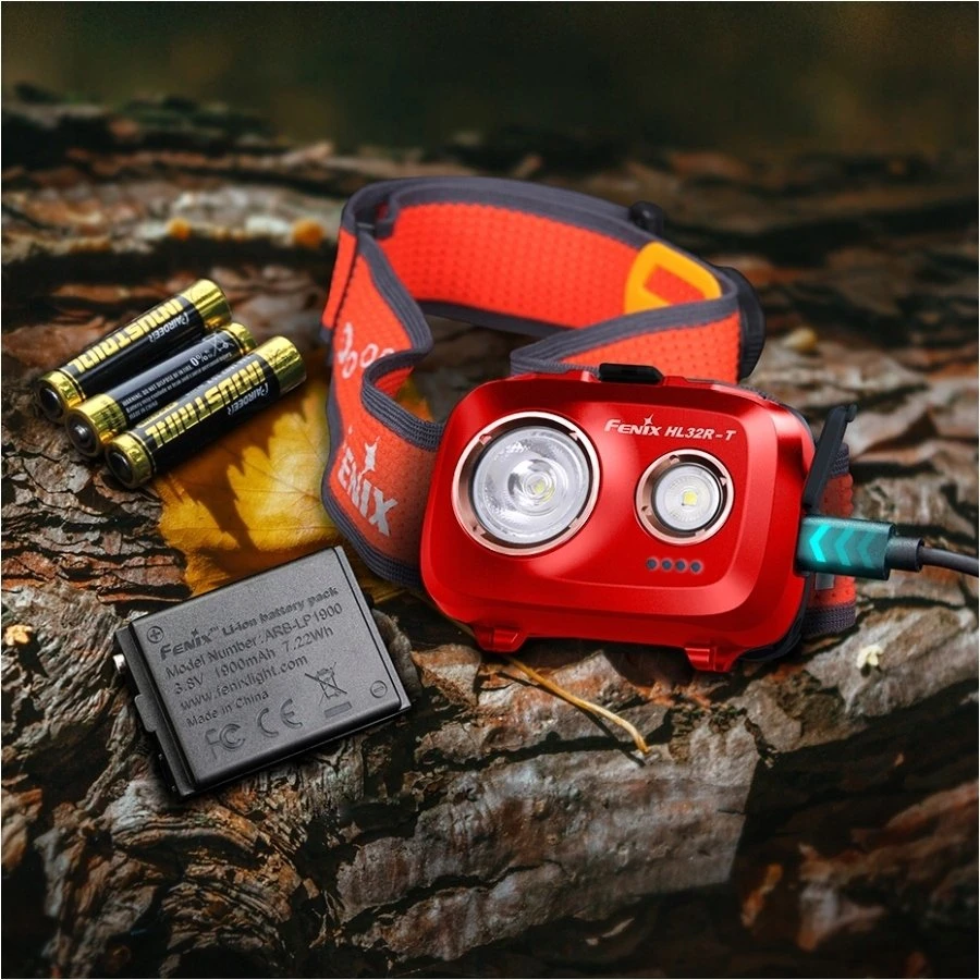 Žibintuvėlis ant galvos Fenix HL32R-T su raudona LED