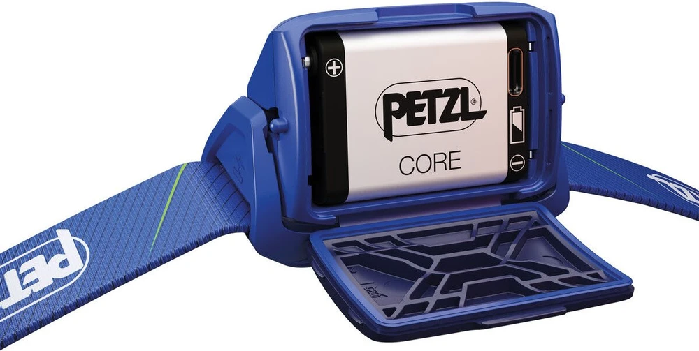 Petzl Tikka Core E067AB00 juoda