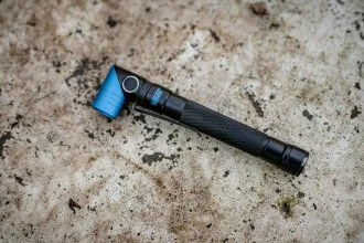 NWL „Newell FL250L“ USB-C taktinis žibintuvėlis