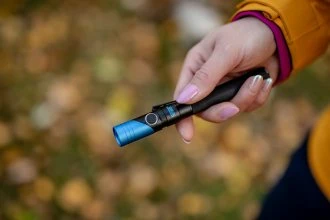 NWL „Newell FL250L“ USB-C taktinis žibintuvėlis